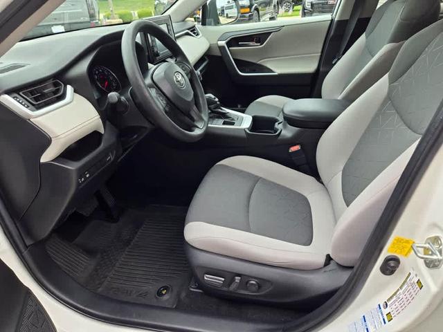 Photo of 2022 White Toyota RAV4