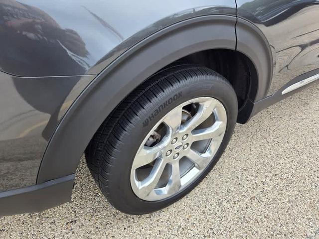 Photo of 2020 Carbonized Gray Ford Explorer