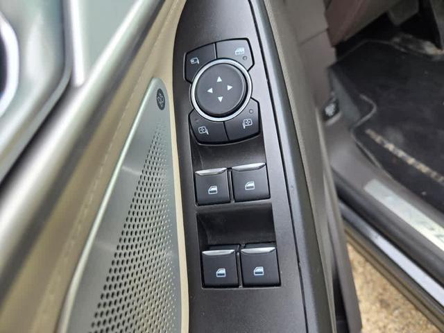 Photo of 2020 Carbonized Gray Ford Explorer