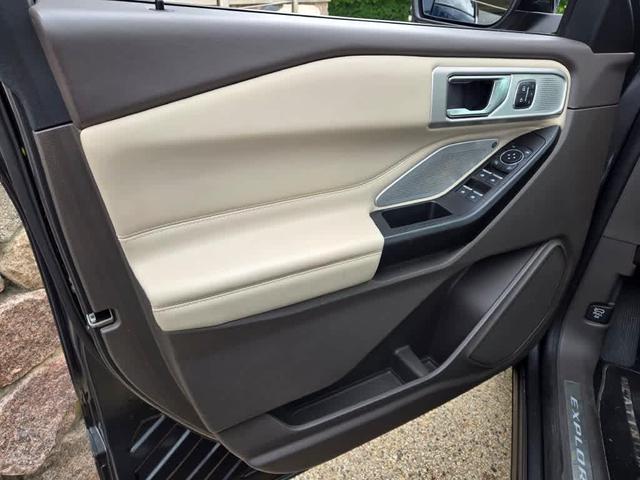 Photo of 2020 Carbonized Gray Ford Explorer