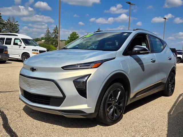 Photo of 2022 Silver Flare Metallic Chevrolet Bolt EUV