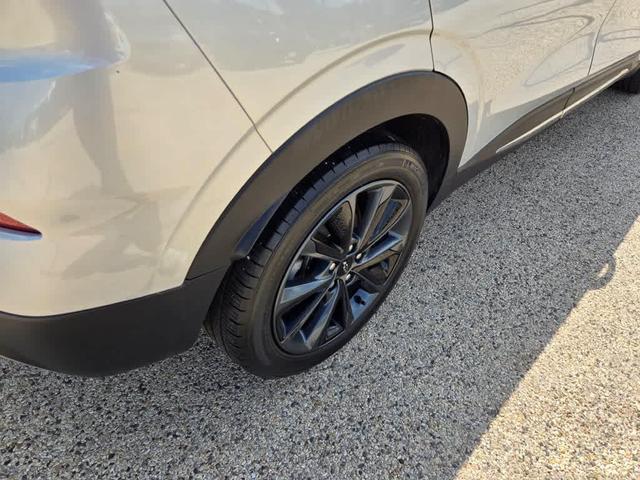 Photo of 2022 Silver Flare Metallic Chevrolet Bolt EUV