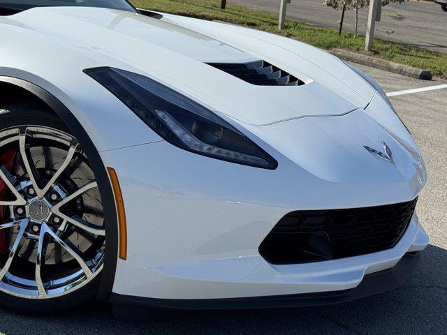 Photo of 2019 Arctic White Chevrolet Corvette
