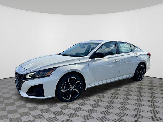 Photo of 2025 Pearl White Tricoat Nissan Altima