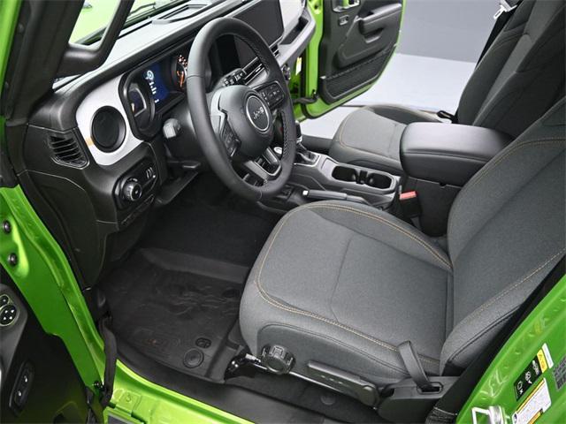 Photo of 2025 Mojito Clearcoat Jeep Wrangler