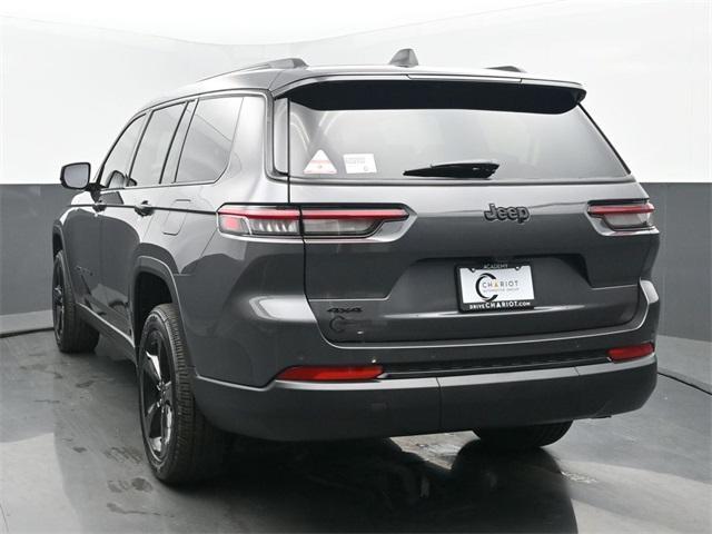 Photo of 2025 Baltic Gray Metallic Clearcoat Jeep Grand Cherokee L
