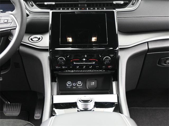 Photo of 2025 Baltic Gray Metallic Clearcoat Jeep Grand Cherokee L