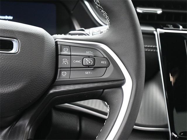 Photo of 2025 Baltic Gray Metallic Clearcoat Jeep Grand Cherokee L