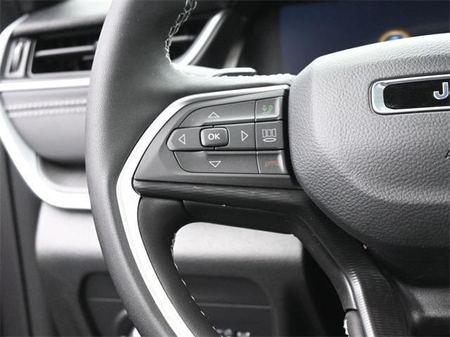 Photo of 2025 Baltic Gray Metallic Clearcoat Jeep Grand Cherokee L