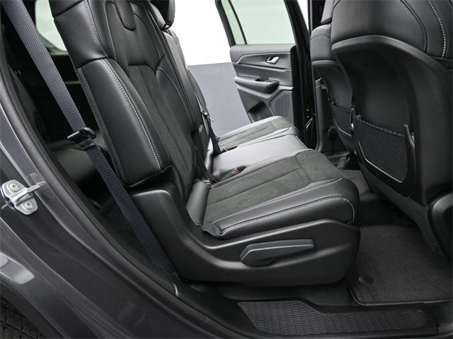 Photo of 2025 Baltic Gray Metallic Clearcoat Jeep Grand Cherokee L