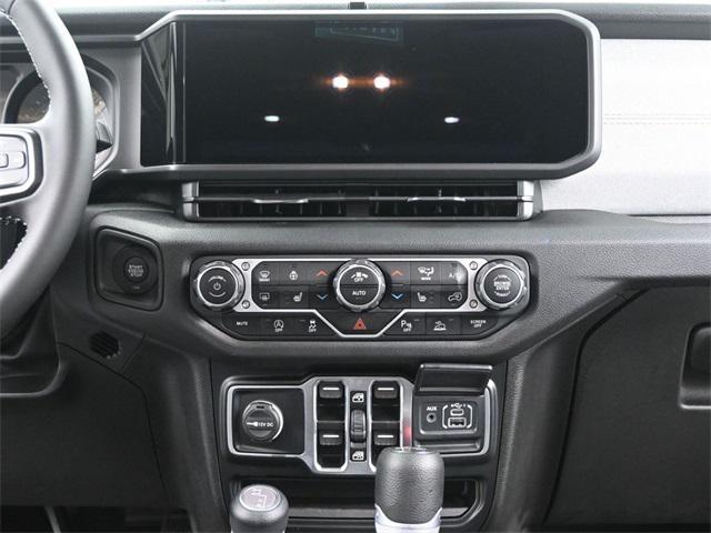 Photo of 2025 41 Jeep Wrangler