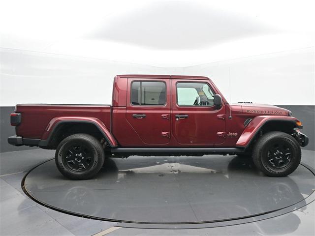 Photo of 2021 Snazzberry Pearlcoat Jeep Gladiator