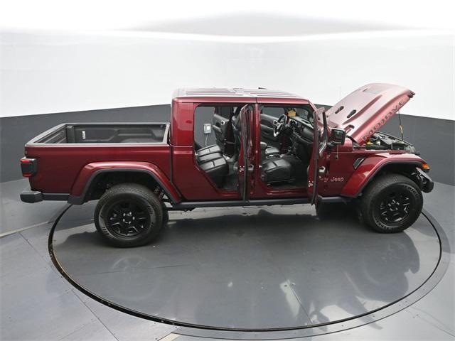 Photo of 2021 Snazzberry Pearlcoat Jeep Gladiator