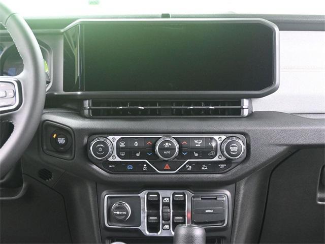 Photo of 2025 Mojito Clearcoat Jeep Wrangler