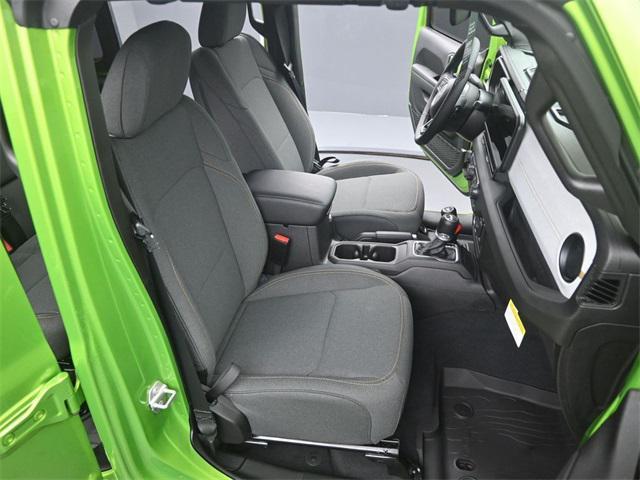 Photo of 2025 Mojito Clearcoat Jeep Wrangler
