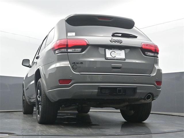 Photo of 2022 Sting-Gray Clearcoat Jeep Grand Cherokee