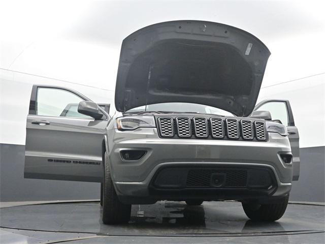 Photo of 2022 Sting-Gray Clearcoat Jeep Grand Cherokee
