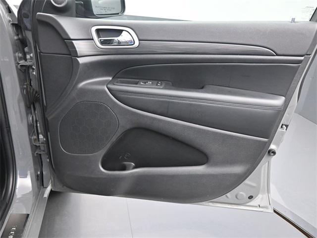 Photo of 2022 Sting-Gray Clearcoat Jeep Grand Cherokee