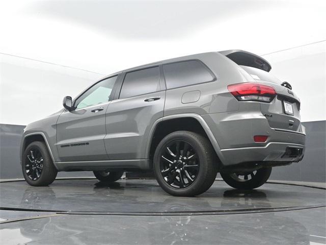 Photo of 2022 Sting-Gray Clearcoat Jeep Grand Cherokee