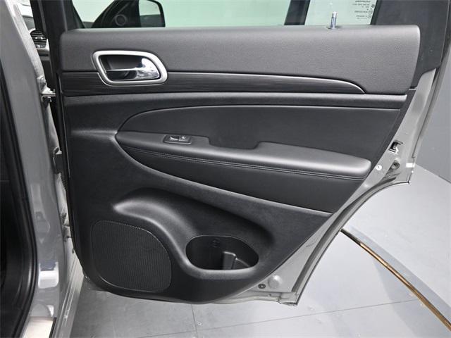 Photo of 2022 Sting-Gray Clearcoat Jeep Grand Cherokee