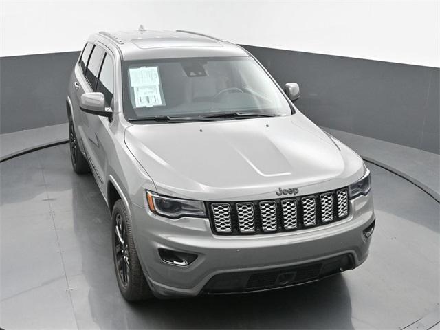 Photo of 2022 Sting-Gray Clearcoat Jeep Grand Cherokee