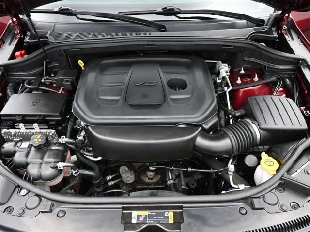 Photo of 2021 Velvet Red Pearlcoat Jeep Grand Cherokee