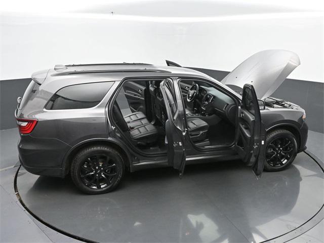 Photo of 2020 Granite Metallic Clearcoat Dodge Durango