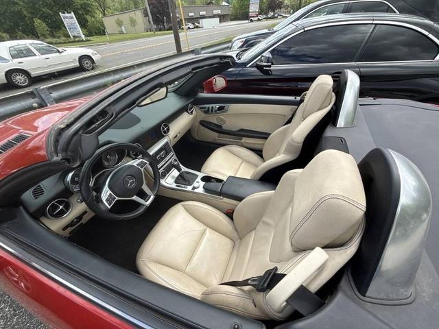 Photo of 2013 Mars Red Mercedes-Benz SLK-Class