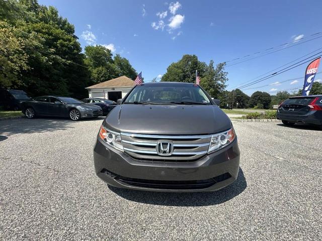 Photo of 2012 Polished Metal Metallic Honda Odyssey