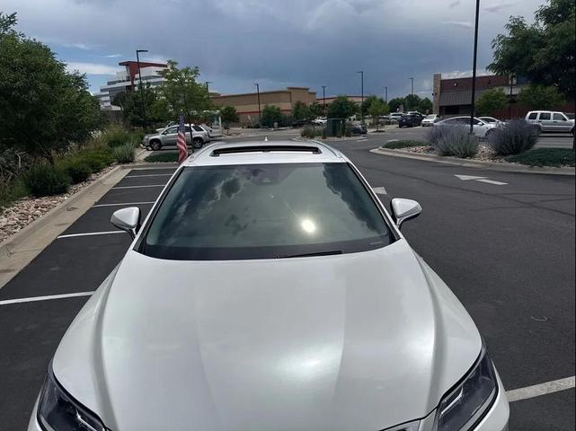 Photo of 2020 White Lexus RX 350L