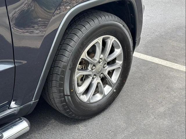 Photo of 2015 Blue Jeep Grand Cherokee