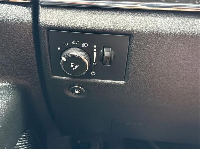 Photo of 2015 Blue Jeep Grand Cherokee