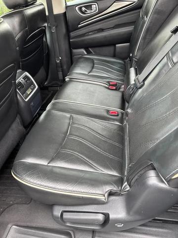Photo of 2017 Liquid Platinum INFINITI QX60