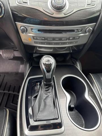 Photo of 2017 Liquid Platinum INFINITI QX60