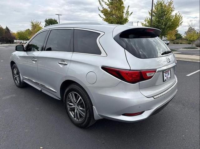 Photo of 2017 Liquid Platinum INFINITI QX60