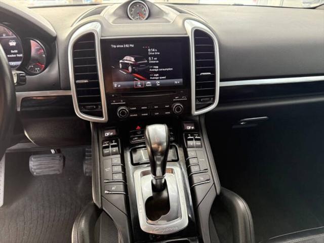 Photo of 2017 White Porsche Cayenne