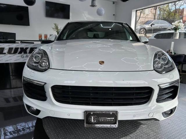 Photo of 2017 White Porsche Cayenne