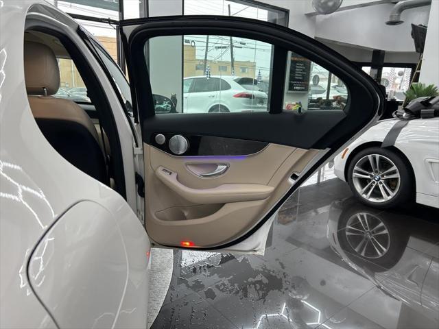 Photo of 2020 designo Diamond White Metallic Mercedes-Benz C-Class