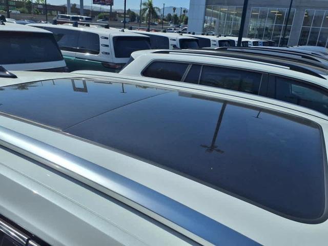 Photo of 2025 Opal White Pearl Effect Volkswagen Atlas Cross Sport