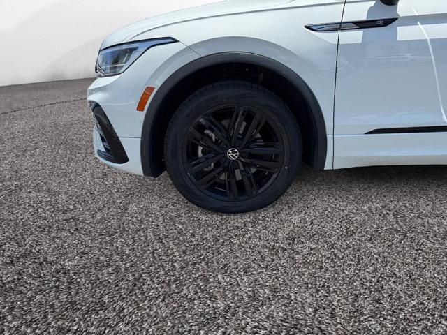 Photo of 2022 Pure White Volkswagen Tiguan