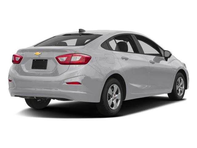 Photo of 2016 Silver Ice Metallic Chevrolet Cruze