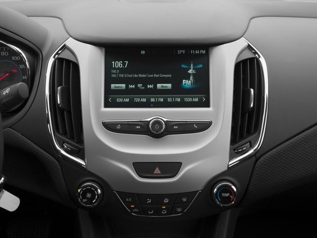 Photo of 2016 Silver Ice Metallic Chevrolet Cruze