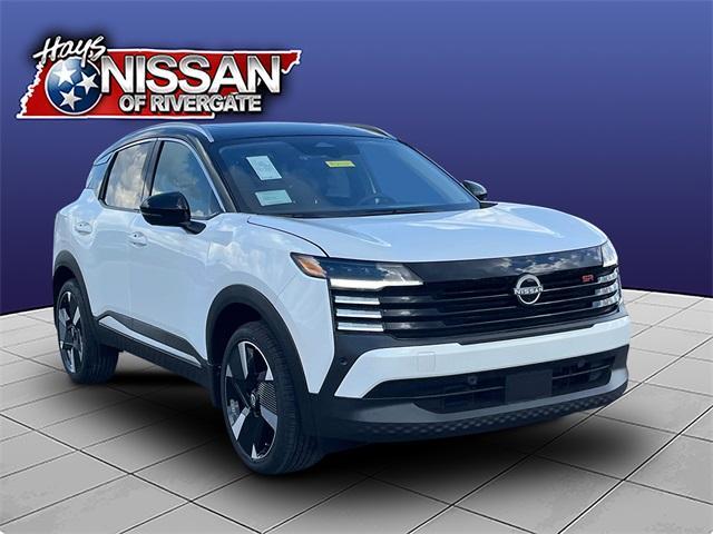 Photo of 2025 2t Wht Blk Roof Nissan Kicks