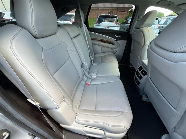 Photo of 2020 Gray Acura MDX