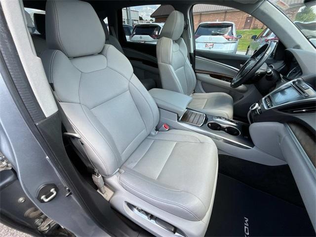 Photo of 2020 Gray Acura MDX