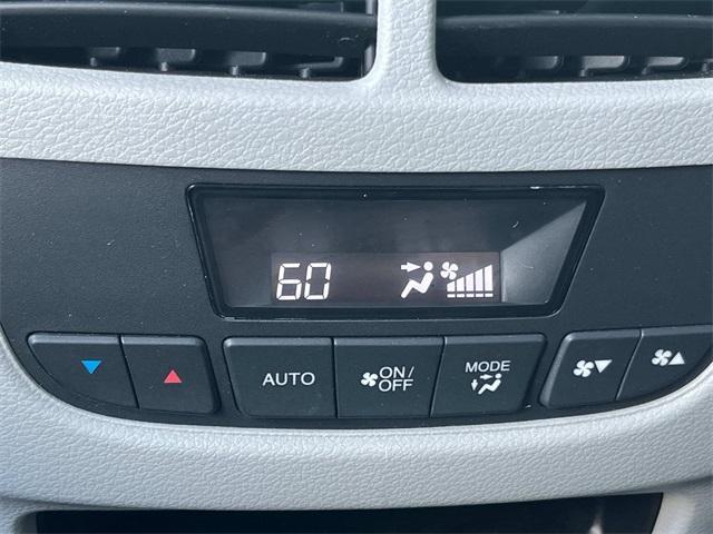 Photo of 2020 Gray Acura MDX