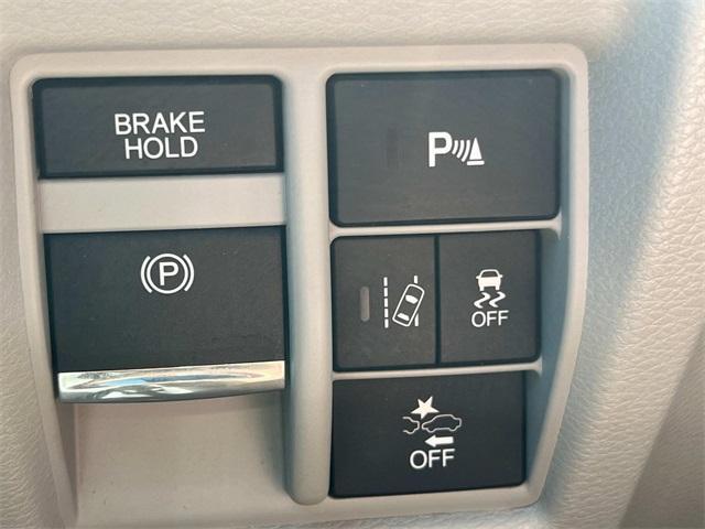 Photo of 2020 Gray Acura MDX