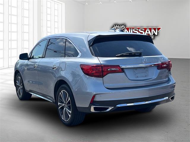 Photo of 2020 Gray Acura MDX