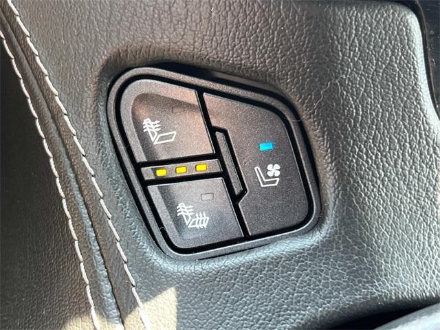 Photo of 2017 Silver Ice Metallic Chevrolet Tahoe