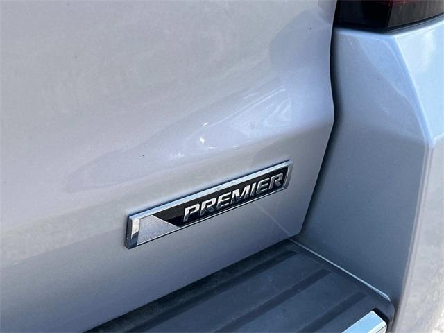 Photo of 2017 Silver Ice Metallic Chevrolet Tahoe